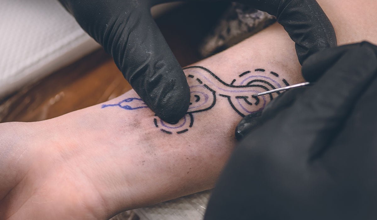 Quick Guide To Hand Poke Tattooing Tattoo Unleashed