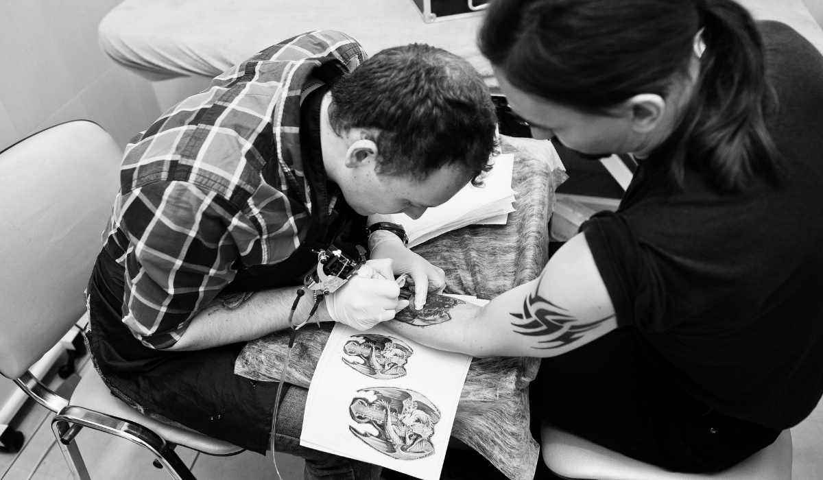 Tips For Artists, Novices To Experts: How To Improve Your Tattoo Skills - Tattoo Unleashed