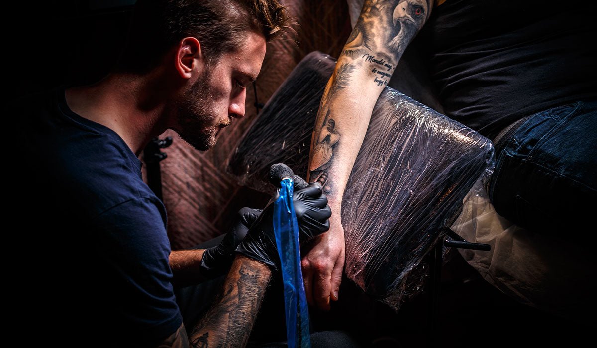 Secrets to Perfect Tattoo Lining: How to Set Up Your Tattoo Gun ...