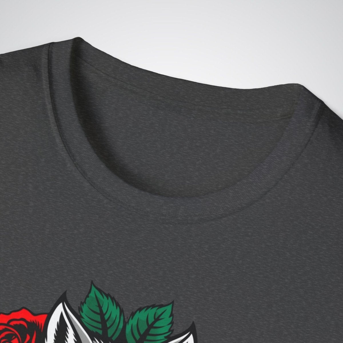 Wolf in Roses Neo - Traditional Tattoo Unisex T-Shirt - Tattoo Unleashed